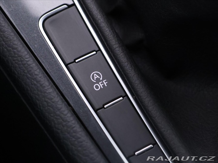 Volkswagen Golf 1,6 TDI LED DPH 1.Maj. Ta 2019