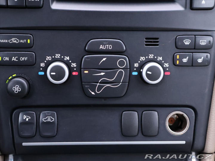 Volvo XC90 2,4 D 138KW 4X4 KLIMA 2006