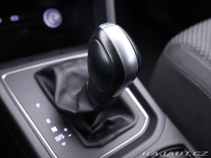 Volkswagen Touran 2,0 TDI 110kW DSG 1.Maj D 2021