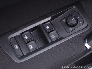 Volkswagen Touran 2,0 TDI 110kW DSG 1.Maj D 2021