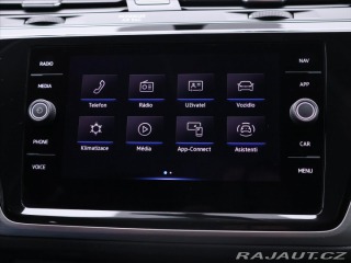 Volkswagen Touran 2,0 TDI 110kW DSG 1.Maj D 2021