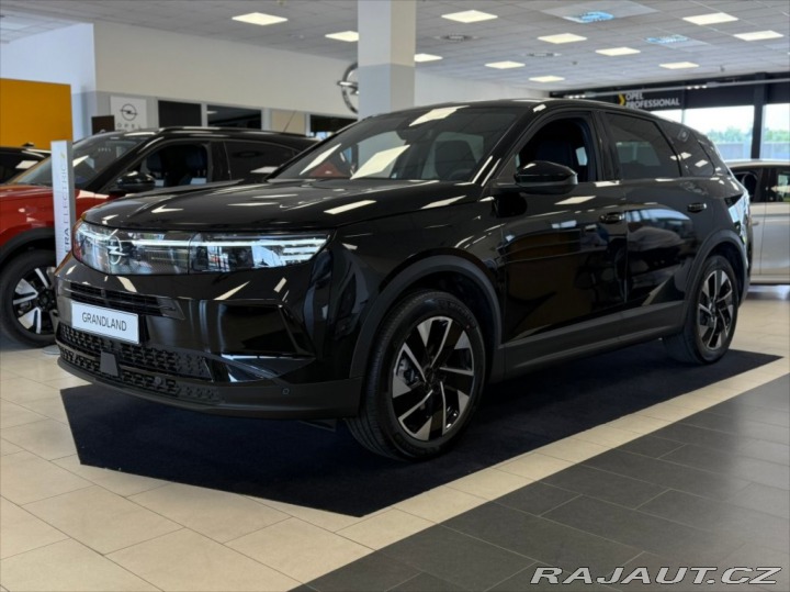 Opel Grandland 1.2 GS 1.2 TURBO 107 kW e 2025