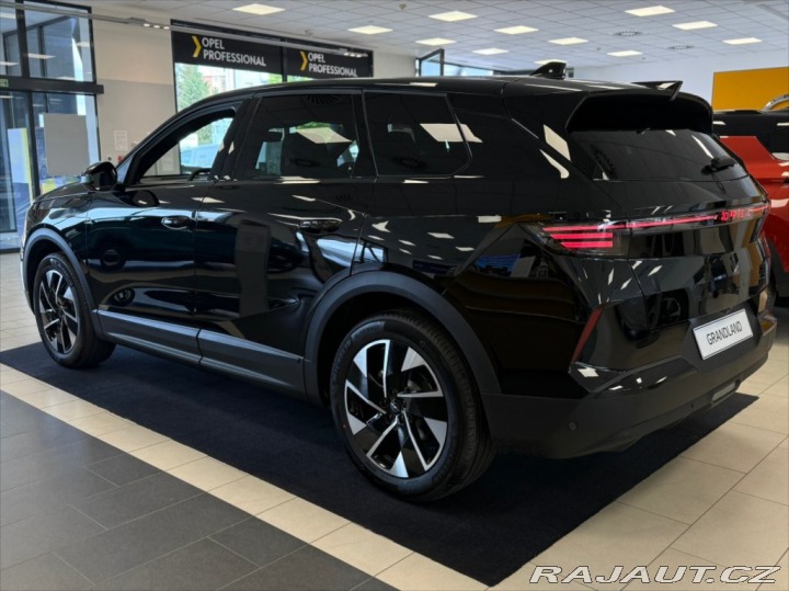 Opel Grandland 1.2 GS 1.2 TURBO 107 kW e 2025
