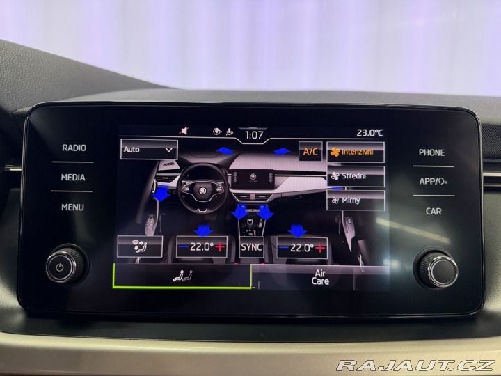 Škoda Kamiq 1.5 TSI STYLE, LED, KEYLE 2021