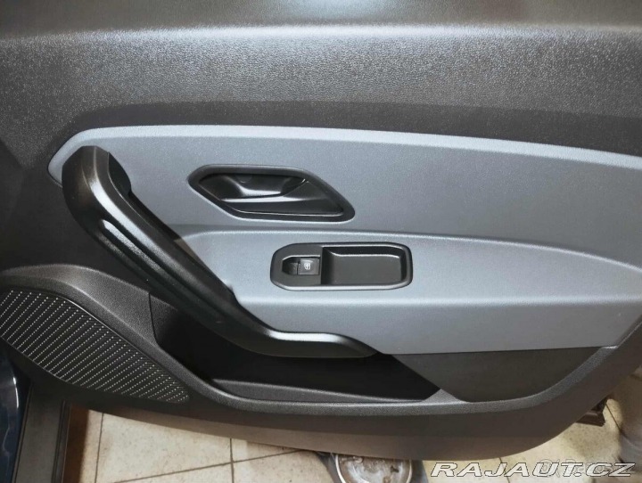 Dacia Duster 1,6 r.v. 2018, SCe 84kW 2018