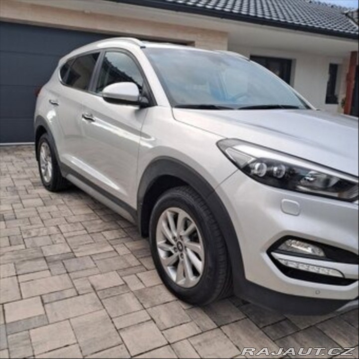 Hyundai Tucson 2,0 CRDi automat 4x4 90 1800