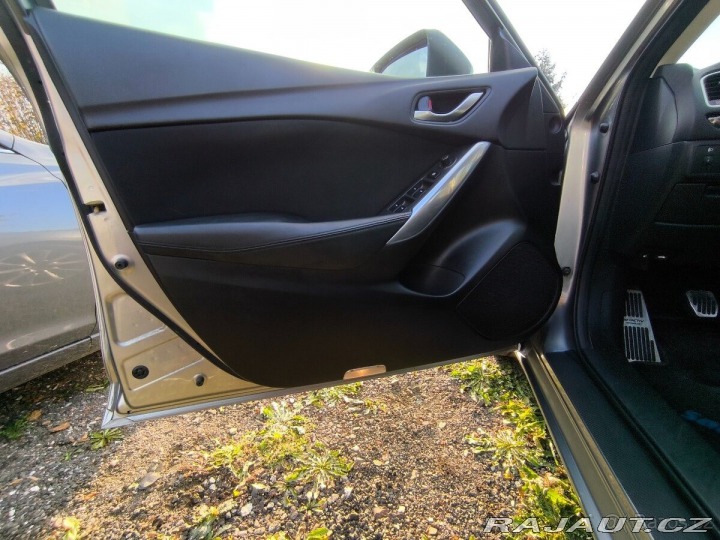 Mazda 6 2,0 i 107kW (127kW/225N 2014