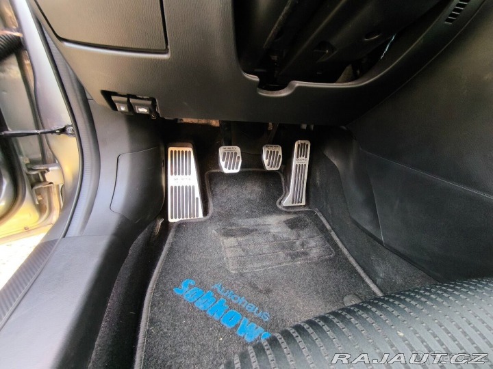 Mazda 6 2,0   AFTERMARKET HI-FI 2014