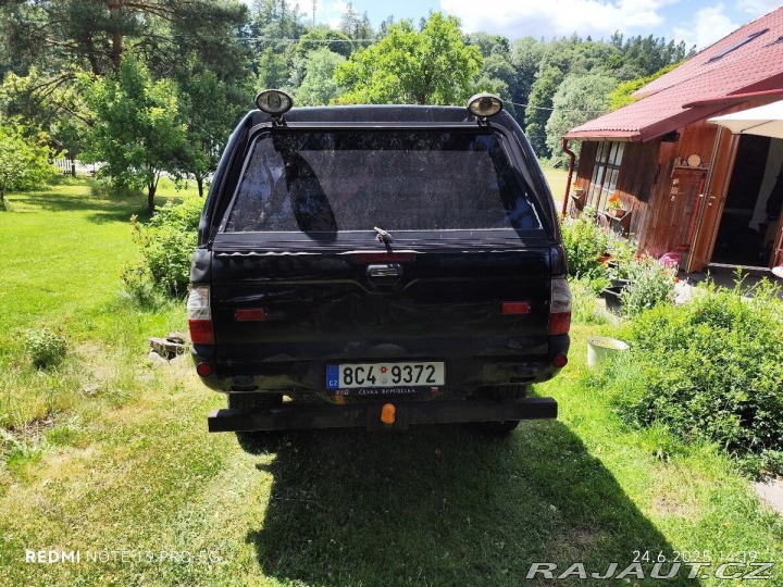 Mitsubishi L200 2005