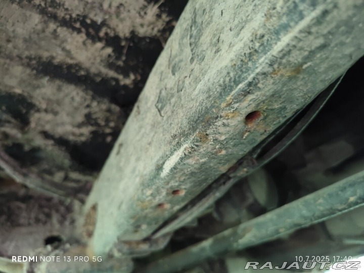 Mitsubishi L200 2005