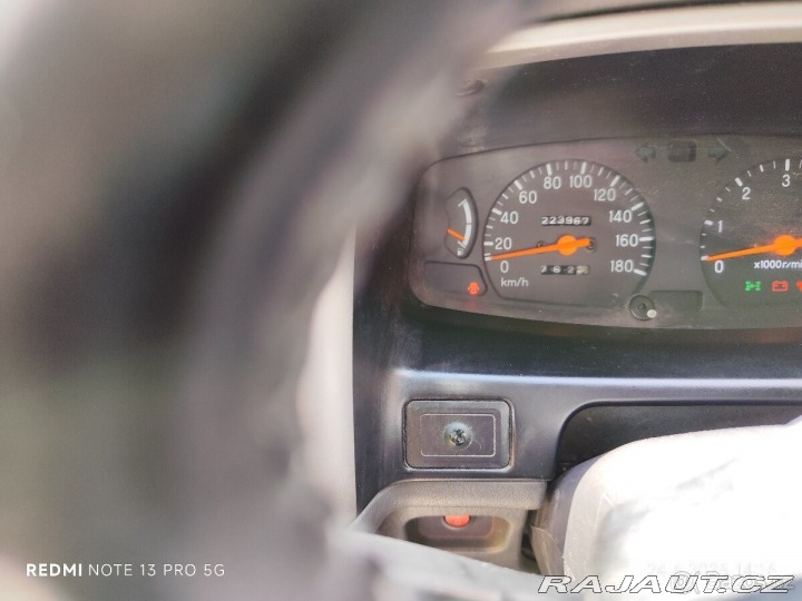 Mitsubishi L200 2005