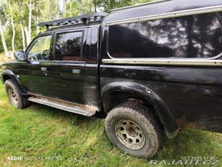 Mitsubishi L200 2005