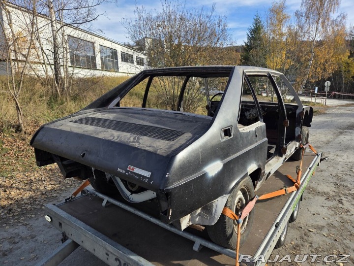 Tatra T613 1 (3) s TP 1977