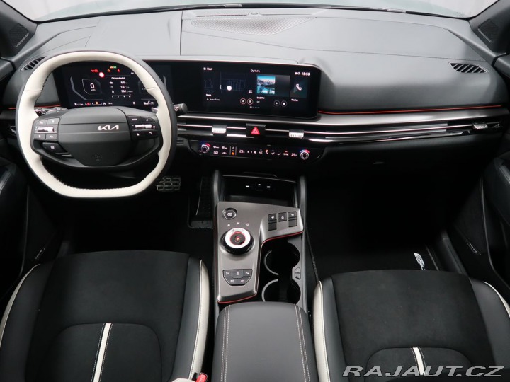 Kia Sportage GT-line 4x2 - Vůz ve výro 2025