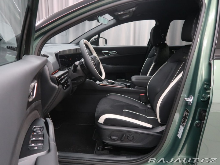 Kia Sportage GT-line 4x2 - Vůz ve výro 2025
