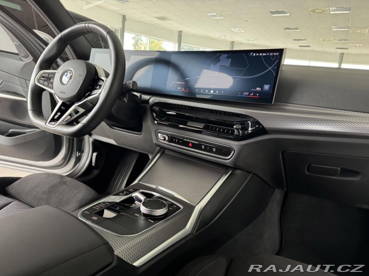 BMW 3 330i xDrive*M-SPORT*Kamer 2025