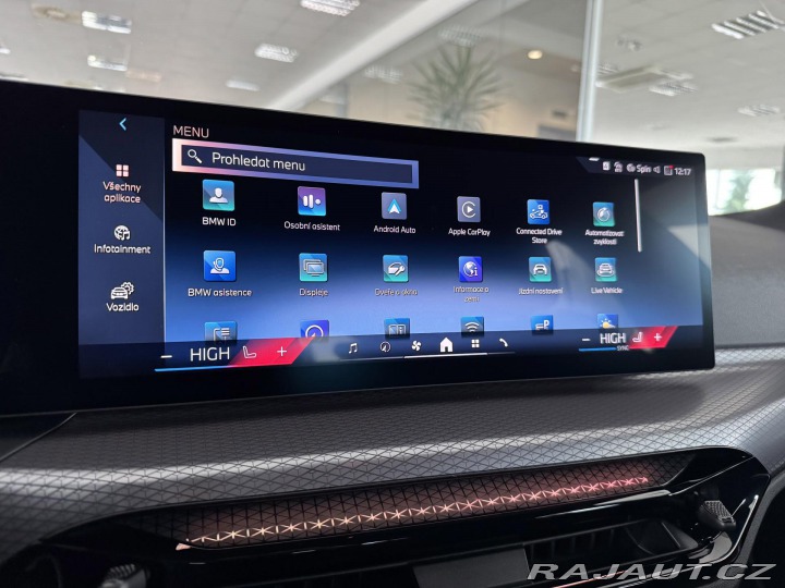 BMW 3 330i xDrive*M-SPORT*REZER 2025