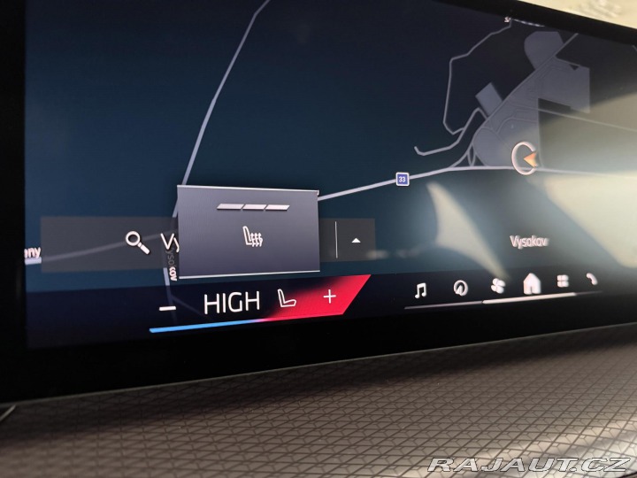 BMW 3 330i xDrive*M-SPORT*REZER 2025