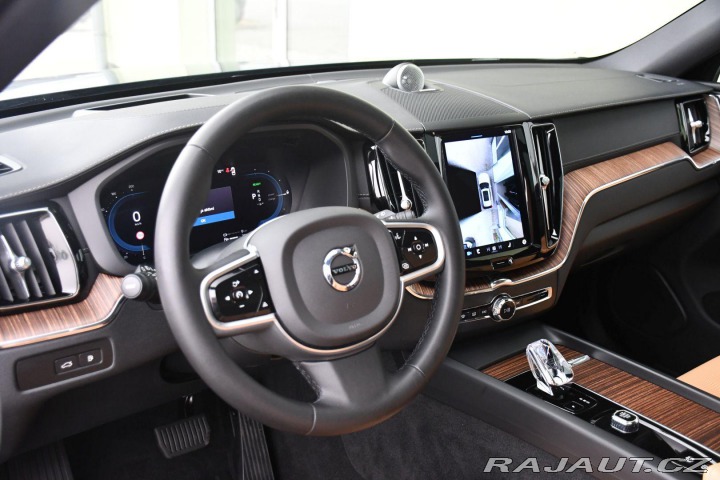 Volvo XC60 T8 RECHARGE AWD PANO B&am 2022