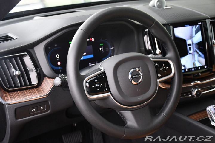 Volvo XC60 T8 RECHARGE AWD REZERVACE 2022