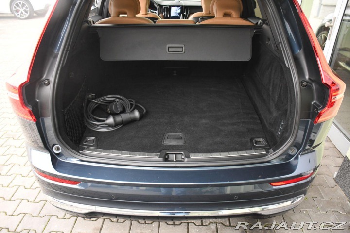 Volvo XC60 T8 RECHARGE AWD PANO B&am 2022