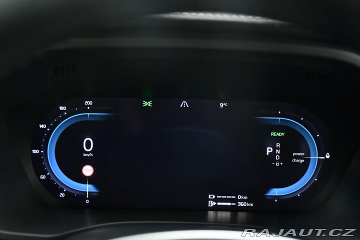 Volvo XC60 T8 RECHARGE AWD REZERVACE 2022