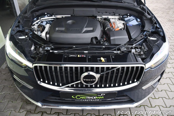 Volvo XC60 T8 RECHARGE AWD REZERVACE 2022
