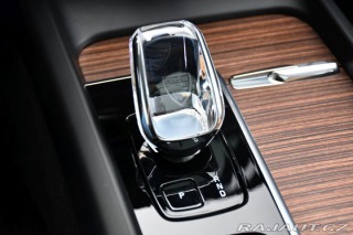 Volvo XC60 T8 RECHARGE AWD PANO B&am 2022