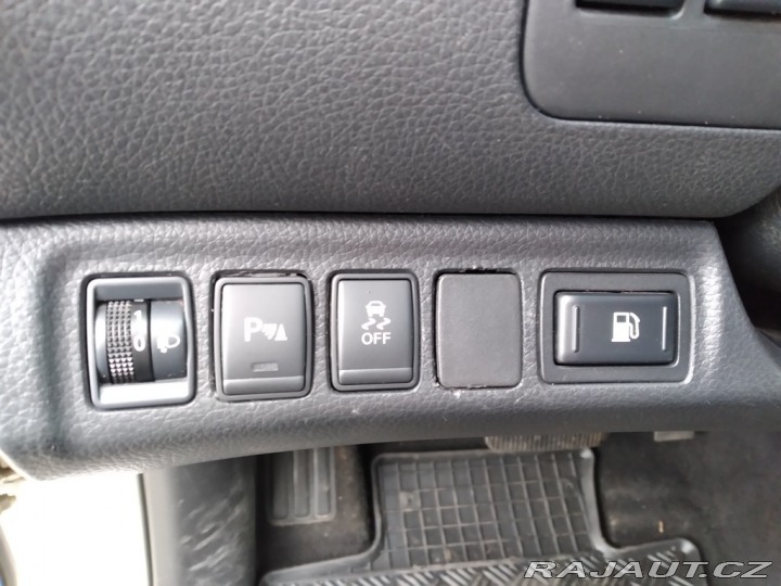 Nissan Navara NP300 2.3 dCi 4WD DOUBLE 2016