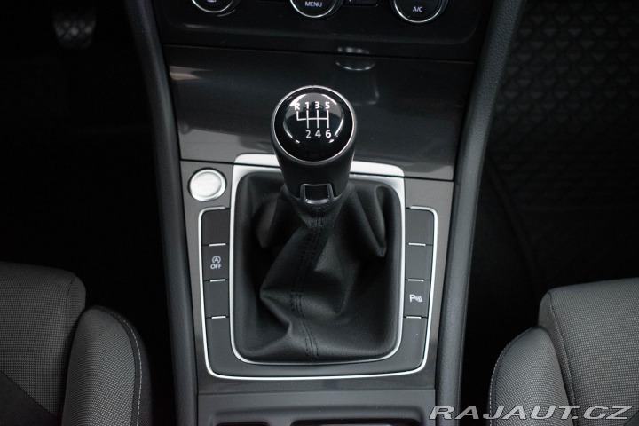 Volkswagen Golf 1.0 TSI 2xPNEU*KAMERA*ACC 2019