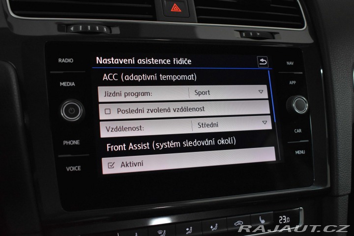 Volkswagen Golf 1.0 TSI 2xPNEU*KAMERA*ACC 2019