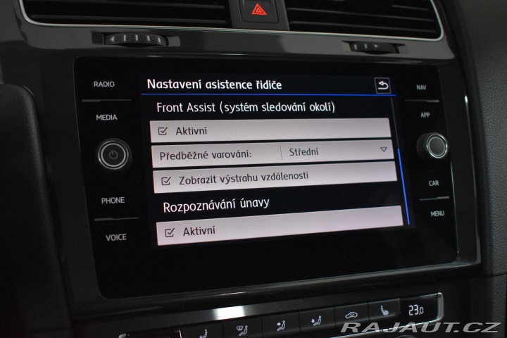 Volkswagen Golf 1.0 TSI 2xPNEU*KAMERA*ACC 2019