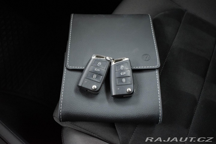 Volkswagen Golf 1.0 TSI 2xPNEU*KAMERA*ACC 2019