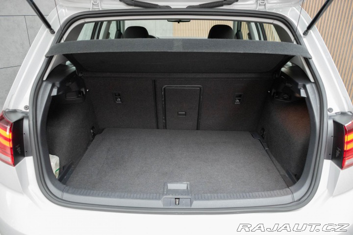 Volkswagen Golf 1.0 TSI 2xPNEU*KAMERA*ACC 2019