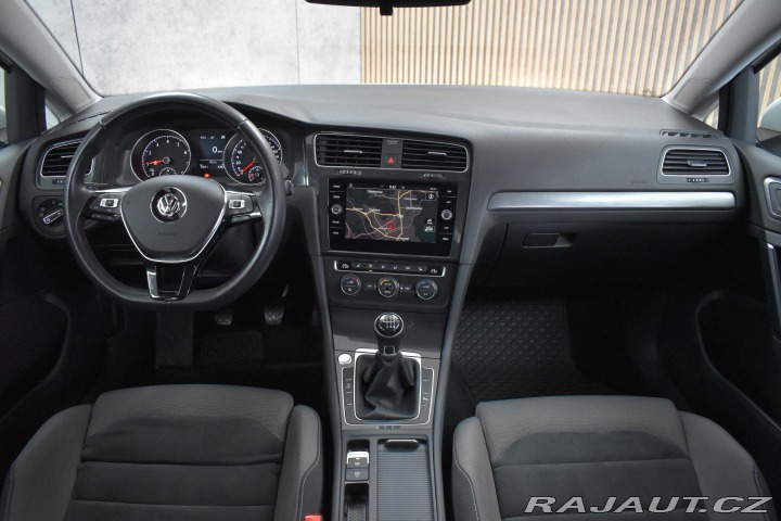 Volkswagen Golf 1.0 TSI 2xPNEU*KAMERA*ACC 2019