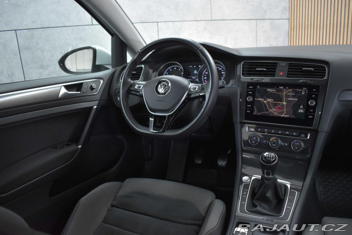 Volkswagen Golf 1.0 TSI 2xPNEU*KAMERA*ACC 2019