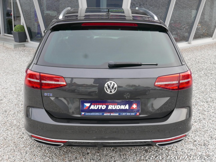 Volkswagen Passat 1,4 TSI GTE REZERVACE 2018