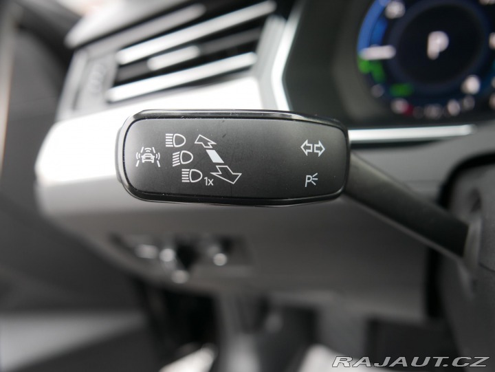 Volkswagen Passat 1,4 TSI GTE REZERVACE 2018
