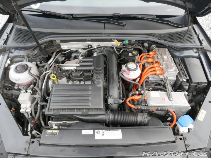 Volkswagen Passat 1,4 TSI GTE REZERVACE 2018