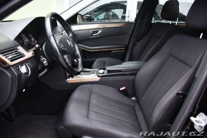 Mercedes-Benz E 220CDI ELEGANCE 125kW 2010