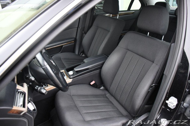 Mercedes-Benz E 220CDI ELEGANCE 125kW 2010