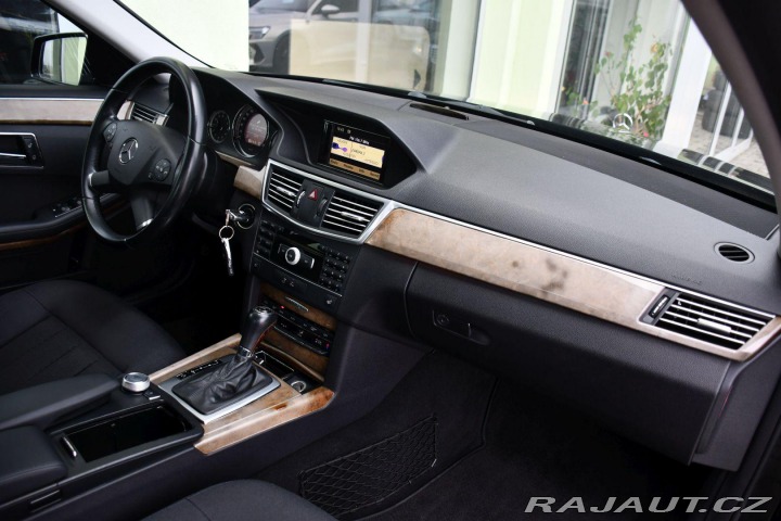 Mercedes-Benz E 220CDI ELEGANCE 125kW 2010