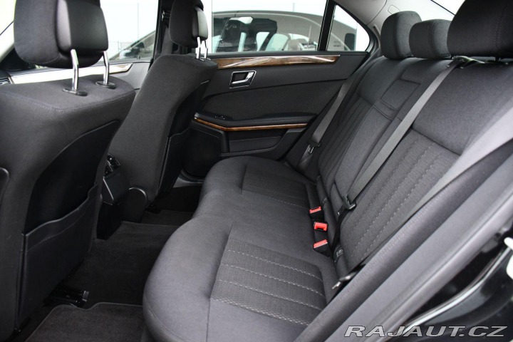 Mercedes-Benz E 220CDI ELEGANCE 125kW 2010