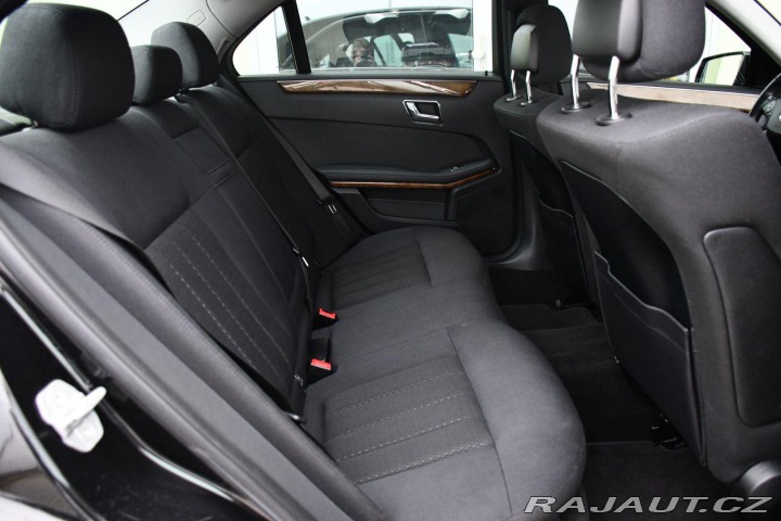 Mercedes-Benz E 220CDI ELEGANCE 125kW 2010