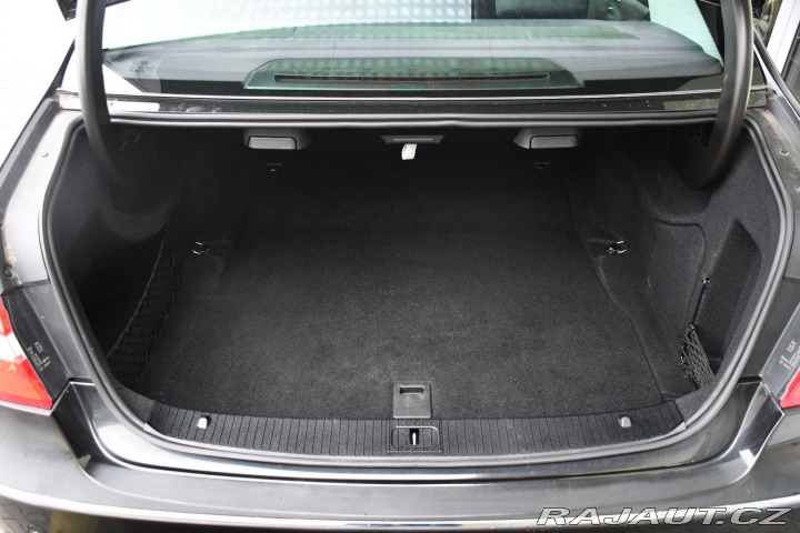 Mercedes-Benz E 220CDI ELEGANCE 125kW 2010