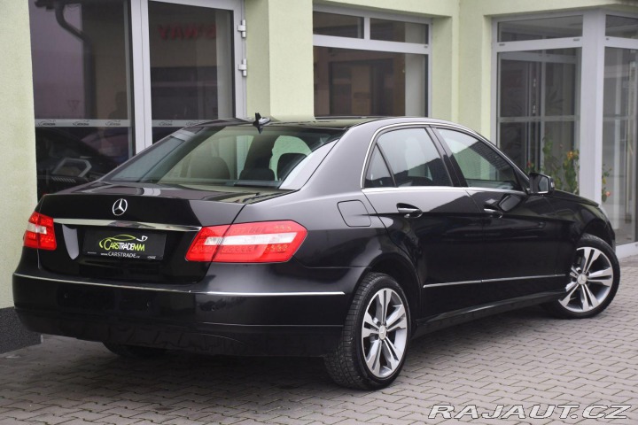 Mercedes-Benz E 220CDI ELEGANCE 125kW 2010