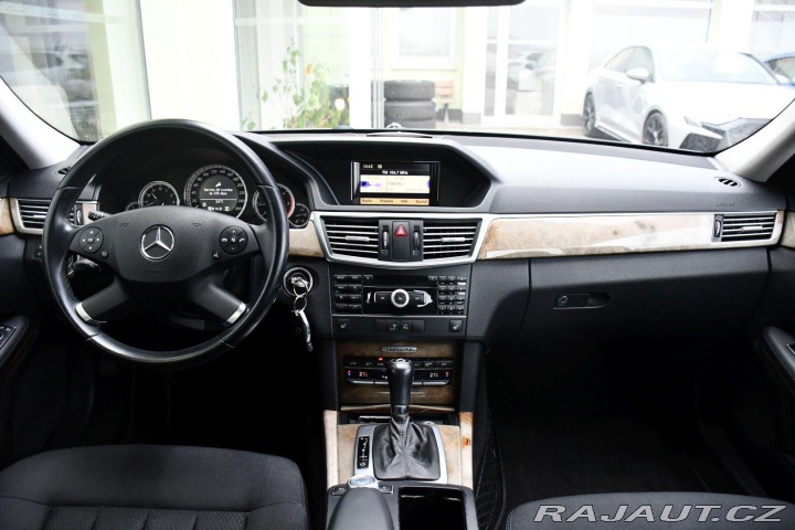 Mercedes-Benz E 220CDI ELEGANCE 125kW 2010