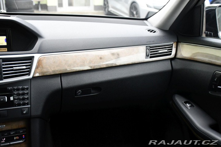 Mercedes-Benz E 220CDI ELEGANCE 125kW 2010