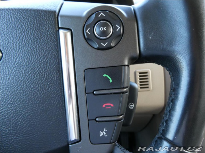 Land Rover Discovery 3,0 SDV6, HSE,2.Maj,ČR,7- 2011