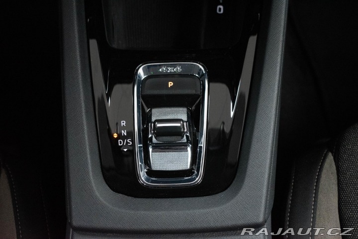 Škoda Octavia SCOUT 2.0TSI 4x4 TAŽNÉ*ČR 2022